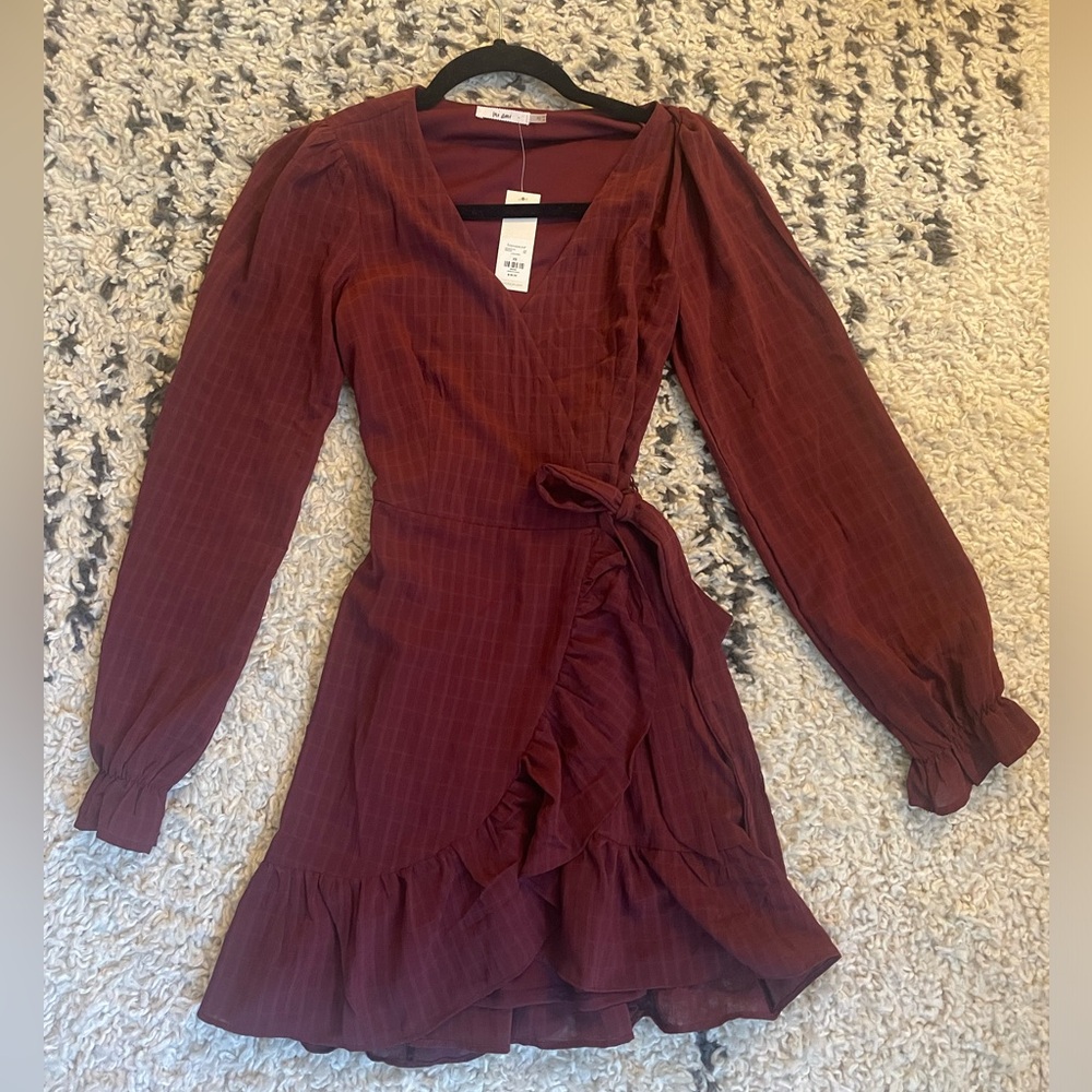 Francesca’s Miami | Long sleeved wrap dress| Burgundy| Size: XS - NEW WITH TAGS